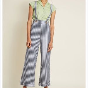 NWOT Hello, Halifax High-Waisted Jeans